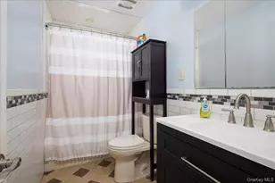 48 Hommell St, Valley Stream, NY 11580 - Photo 5
