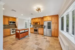 47 Laurie Blvd, Bethpage, NY 11714 - Photo 9