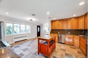47 Laurie Blvd, Bethpage, NY 11714 - Photo 11