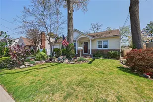 50 Little Whaleneck Rd, Merrick, NY 11566 - Photo 35