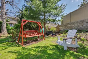 50 Little Whaleneck Rd, Merrick, NY 11566 - Photo 27