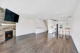18 Hearthstone Ct., Farmingdale, NY 11735 - Photo 9