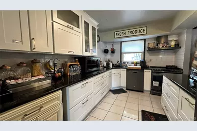 42 Kenwood Avenue, Massapequa, NY 11758 - Photo 9