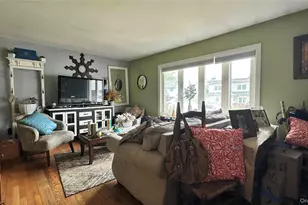 42 Kenwood Ave, Massapequa, NY 11758 - Photo 3
