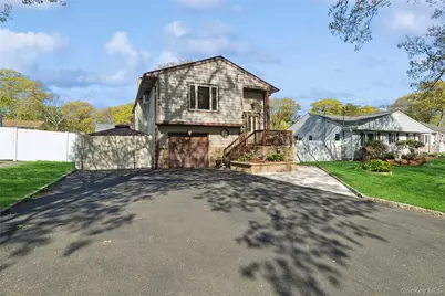 346 Avenue C, Ronkonkoma, NY 11779 - Photo 33