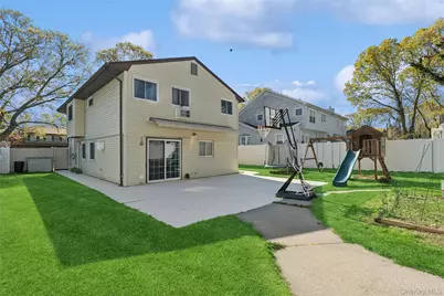 346 Avenue C, Ronkonkoma, NY 11779 - Photo 27