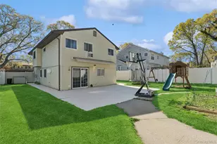 346 Avenue C, Ronkonkoma, NY 11779 - Photo 27