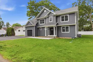 218 W Tyler Ave, Miller Place, NY 11764 - Photo 3
