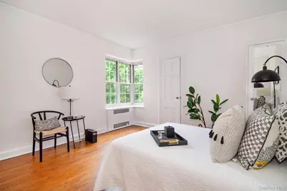 4 Midland Gardens #3J, Bronxville, NY 10708 - Photo 13