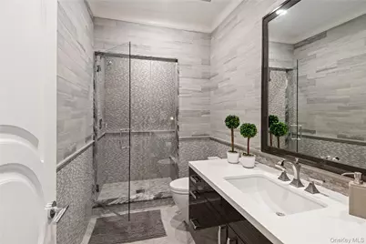 471 Woodbury, Cold Spring Harbor, NY 11724 - Photo 23