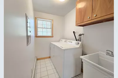 102 McConnell Avenue, Bayport, NY 11705 - Photo 15