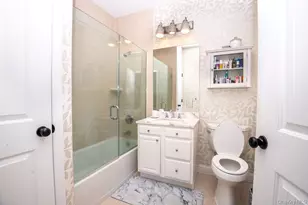 405 O'Keefe Ct, Oakdale, NY 11769 - Photo 13