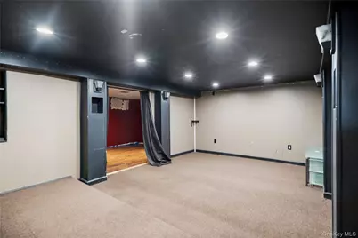 325 Harrison Avenue, Miller Place, NY 11764 - Photo 23