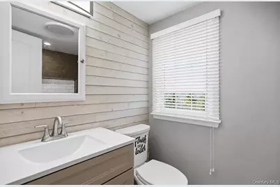 325 Harrison Avenue, Miller Place, NY 11764 - Photo 21