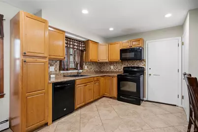 325 Harrison Avenue, Miller Place, NY 11764 - Photo 9