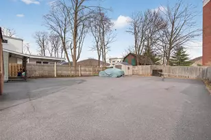 24 E Park Pl, Suffern, NY 10901 - Photo 15