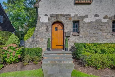 15 Kingsbury Road, New Rochelle, NY 10804 - Photo 3