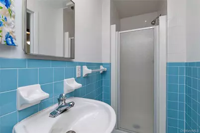136-49 58th Avenue, Flushing, NY 11355 - Photo 17
