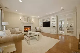 9 Godfrey Ln, Huntington, NY 11743 - Photo 11