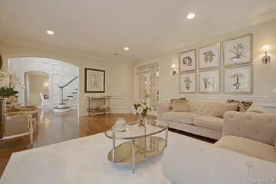 9 Godfrey Lane, Huntington, NY 11743 - Photo 9