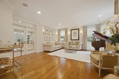 9 Godfrey Lane, Huntington, NY 11743 - Photo 7