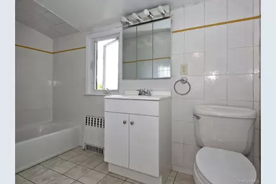 56 S Lawn Avenue #4, Elmsford, NY 10523 - Photo 5