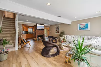 55 Duckpond Drive N, Wantagh, NY 11793 - Photo 13