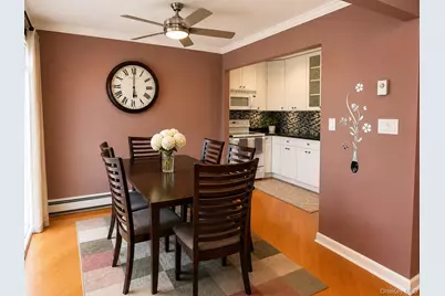 332 Richard Court, Pomona, NY 10970 - Photo 5
