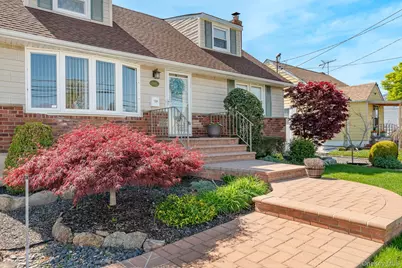 2572 S Saint Marks Avenue, Bellmore, NY 11710 - Photo 3