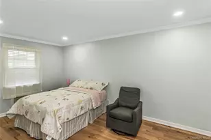 27 Surrey Ln, Plainview, NY 11803 - Photo 15