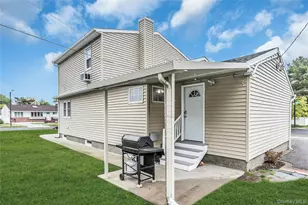 27 Surrey Ln, Plainview, NY 11803 - Photo 29