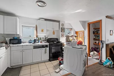 25 S Prospect Street, Kingston, NY 12401 - Photo 3