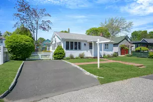 77 Point St, South Jamesport, NY 11970 - Photo 3