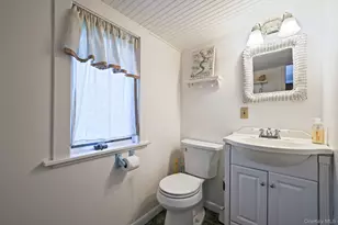 77 Point St, South Jamesport, NY 11970 - Photo 33