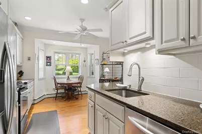 18 Glen Hollow Drive #F1, Holtsville, NY 11742 - Photo 7