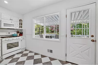 29 Newkirk Road, Yonkers, NY 10710 - Photo 11