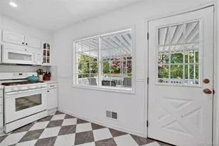 29 Newkirk Rd, Yonkers, NY 10710 - Photo 11