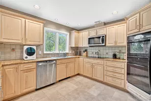24 Overlook Dr, Pawling, NY 12564 - Photo 15
