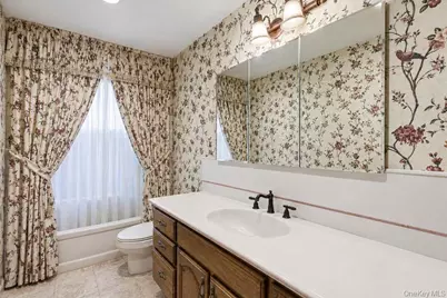 78-06 160th Avenue, Howard Beach, NY 11414 - Photo 19