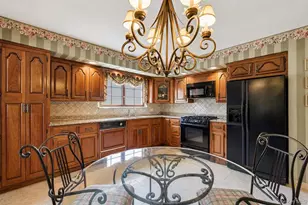 78-06 160th Ave, Howard Beach, NY 11414 - Photo 5