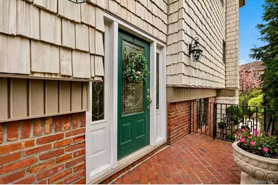 78-06 160th Avenue, Howard Beach, NY 11414 - Photo 33