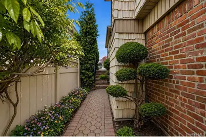 78-06 160th Avenue, Howard Beach, NY 11414 - Photo 29