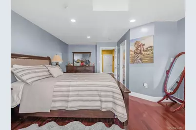 29 Colonial Avenue, Freeport, NY 11520 - Photo 17