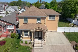 29 Colonial Ave, Freeport, NY 11520 - Photo 27