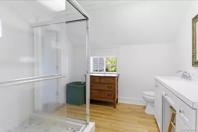 517 Montauk Highway, East Quogue, NY 11942 - Photo 21