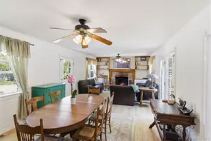 517 Montauk Hwy, East Quogue, NY 11942 - Photo 3