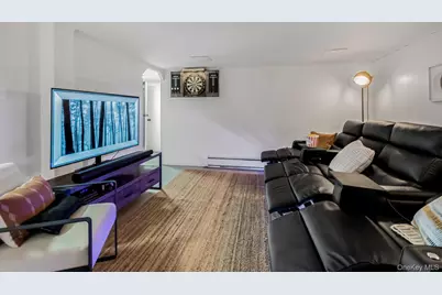 209 Storer Avenue, New Rochelle, NY 10801 - Photo 31