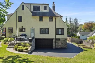 209 Storer Ave, New Rochelle, NY 10801 - Photo 33