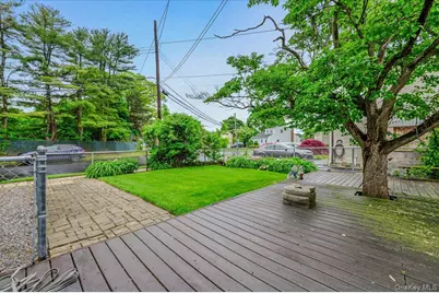 18 Kelly Place, Deer Park, NY 11729 - Photo 15
