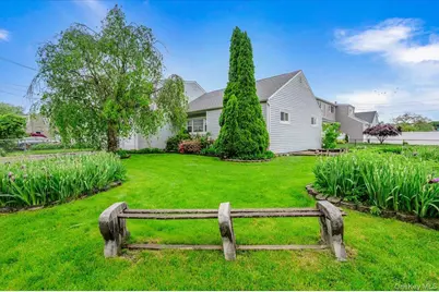 18 Kelly Place, Deer Park, NY 11729 - Photo 17